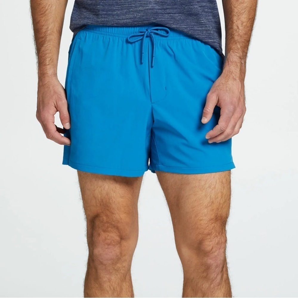 NWT VRST Men’s 5” Everyday Shorts in Blue Tide in size L
